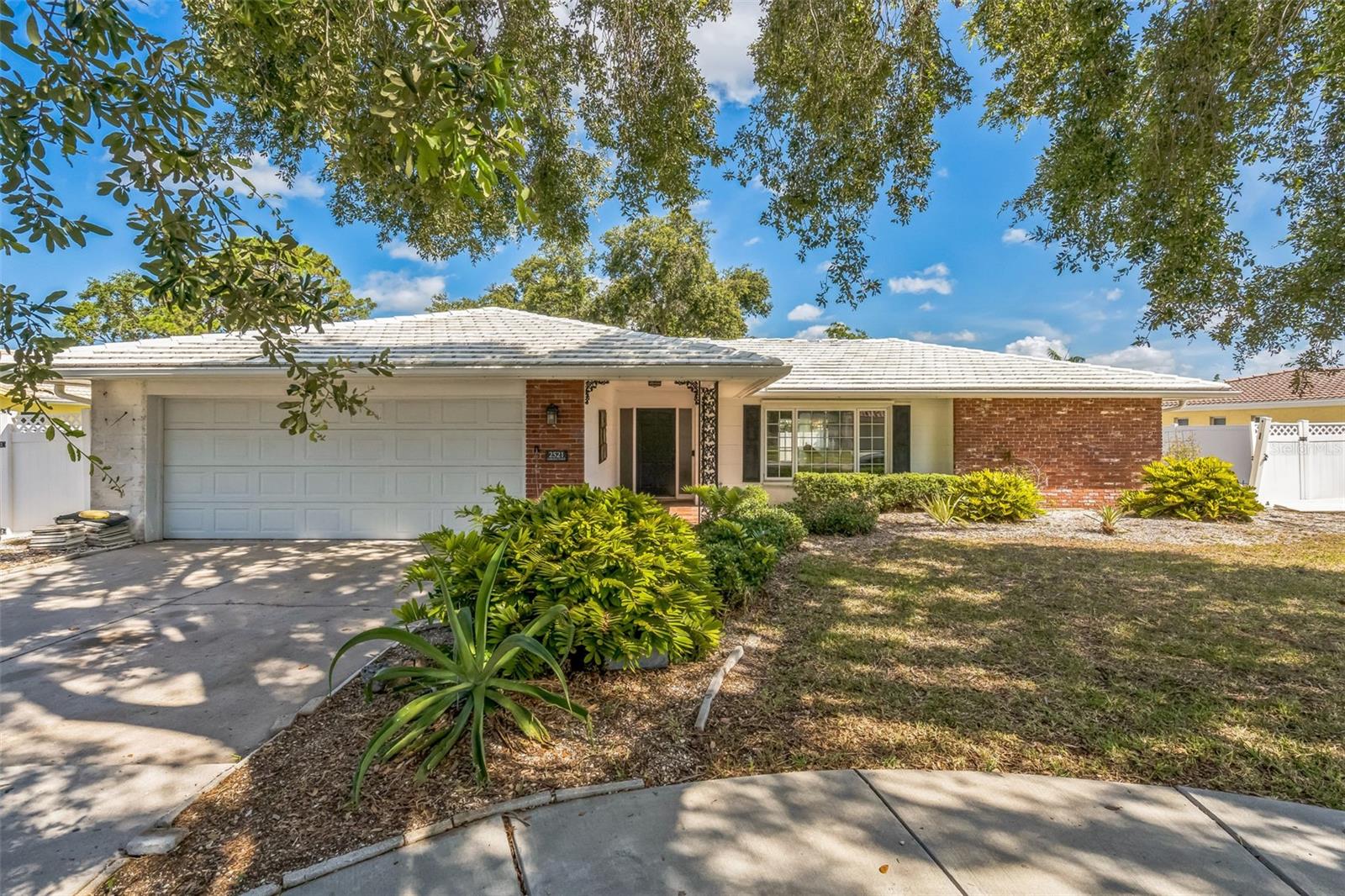 2521 Carlisle Pl, Sarasota, FL 34231