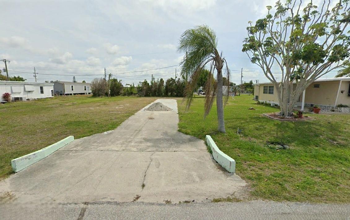 1403 Seagull Dr, Englewood, FL 34224