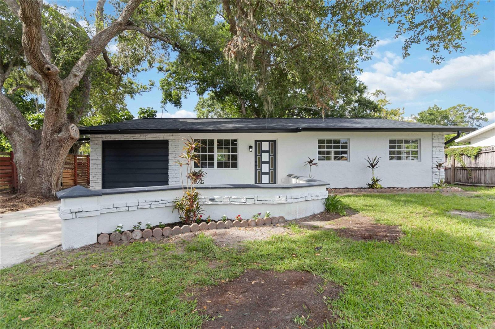 4970 Brookmeade Dr, Sarasota, FL 34232