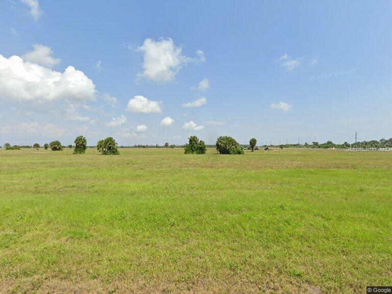 8 Camellia Ct, Placida, FL 33946