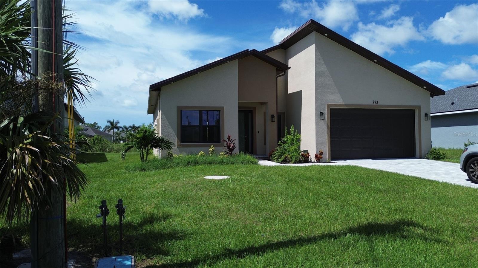 273 Antis Dr, Rotonda West, FL 33947