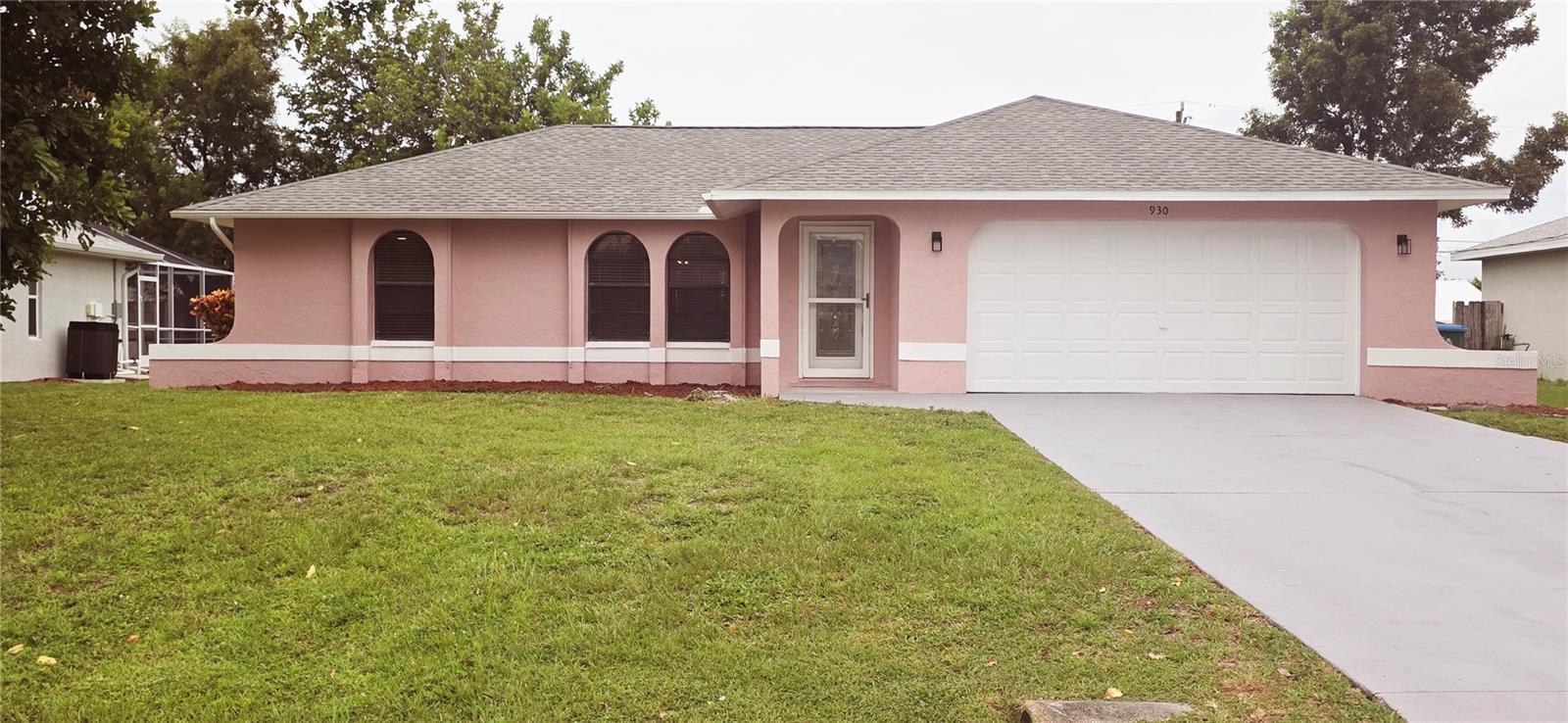930 Sw 34th St, Cape Coral, FL 33914