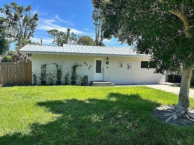 2117 Palm Ter, Sarasota, FL 34231