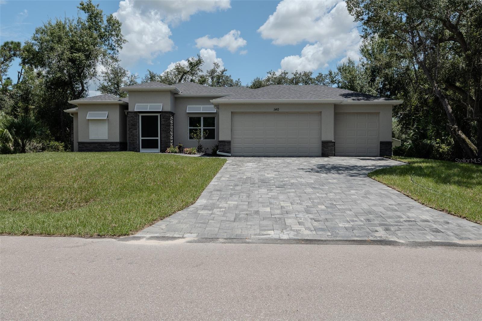 140 Snowden St, Port Charlotte, FL 33954