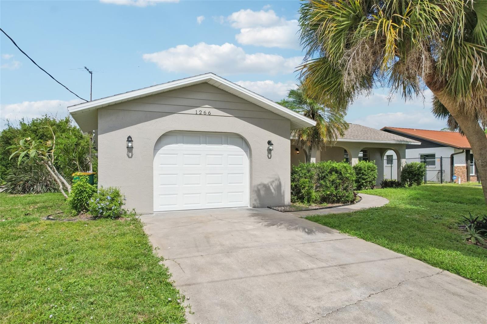 1266 Lincoln Dr, Englewood, FL 34224