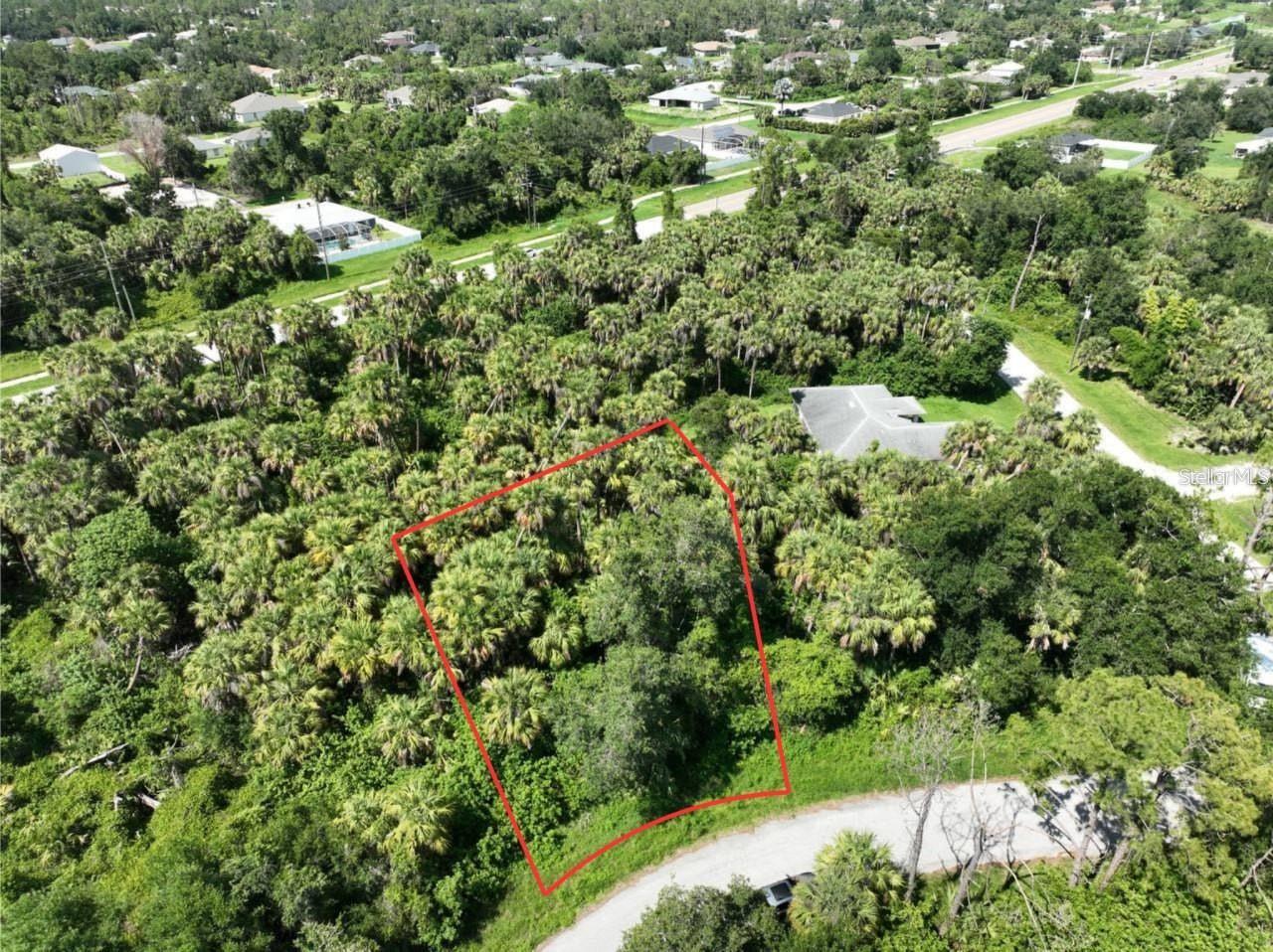 Henning St, North Port, FL 34288