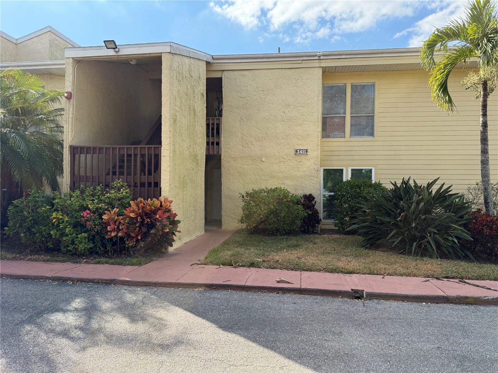 3411 Clark Rd #111, Sarasota, FL 34231