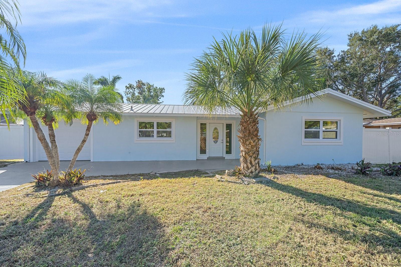 2138 Pine Ter, Sarasota, FL 34231