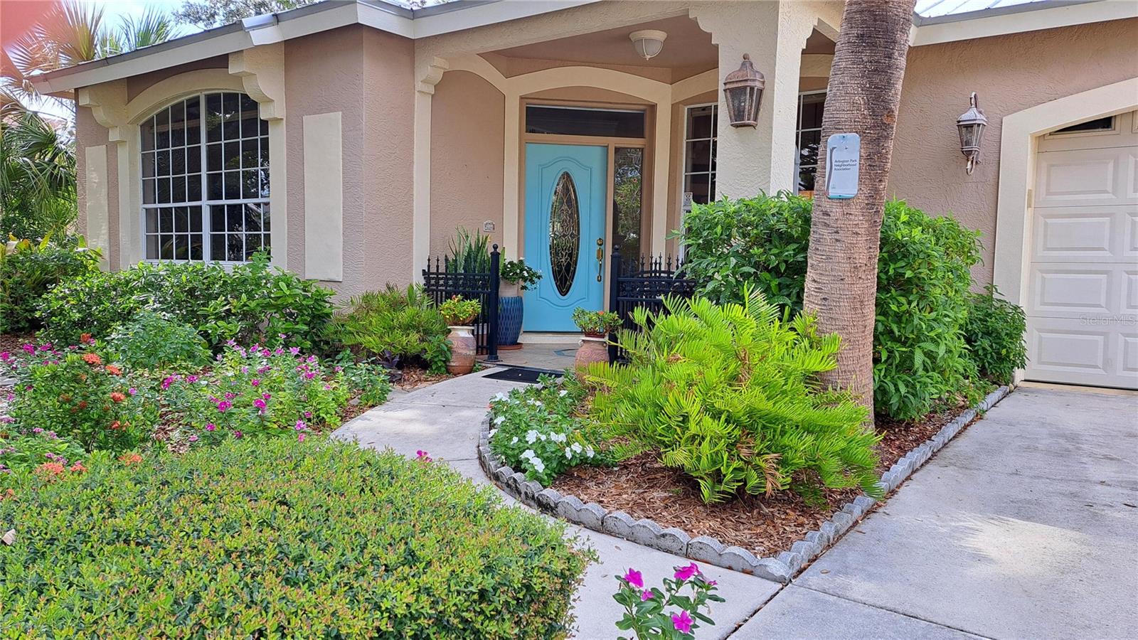 2377 Burton Ln, Sarasota, FL 34239