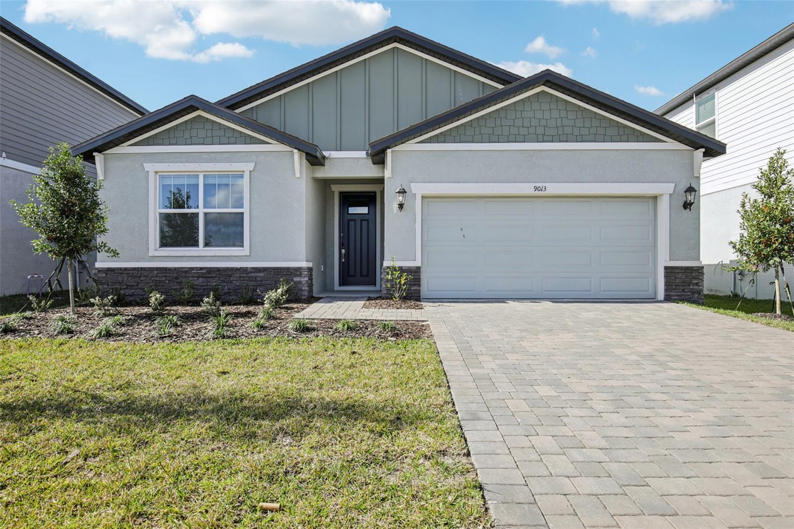 9013 Venetia Ct, Palmetto, FL 34221