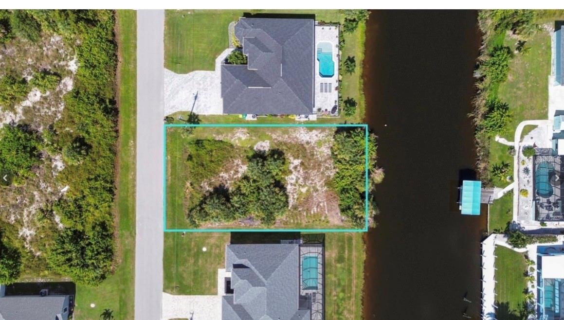 9428 Miami Cir, Port Charlotte, FL 33981