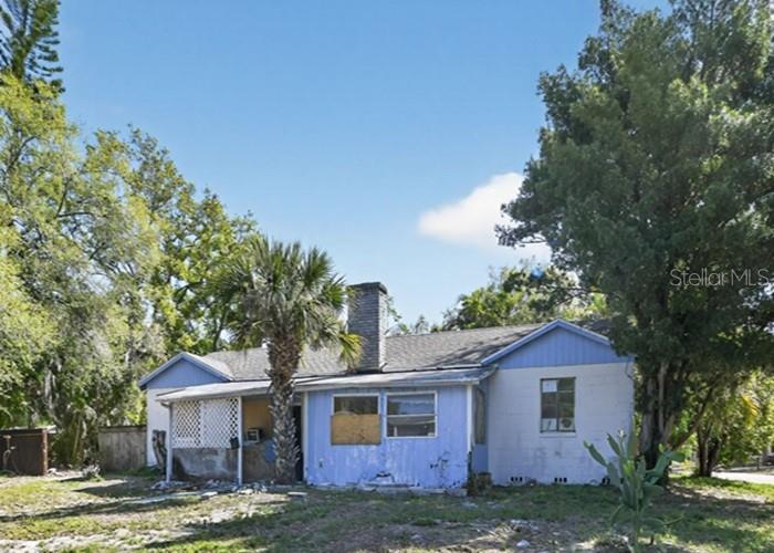 617 32nd St W, Bradenton,, FL 34205