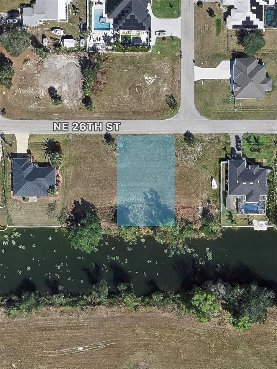 2142 Ne 26th St, Cape Coral, FL 33909
