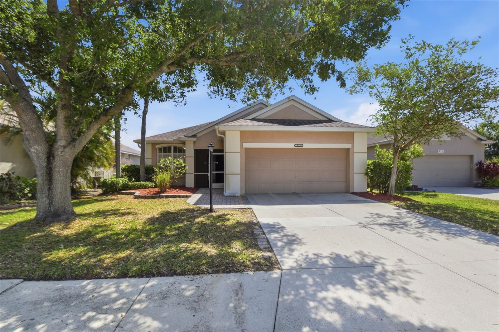 823 Springwood Cir, Bradenton, FL 34212