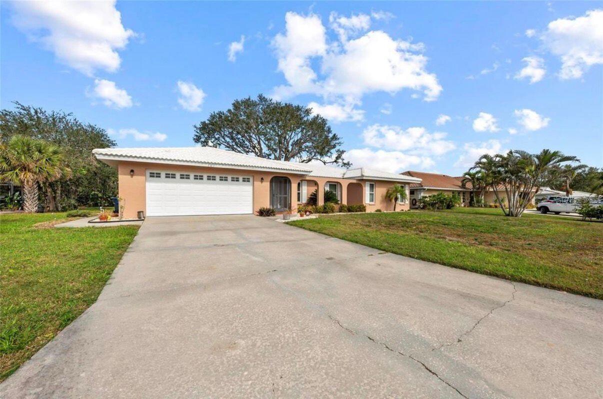 107 Corot Dr, Nokomis, FL 34275