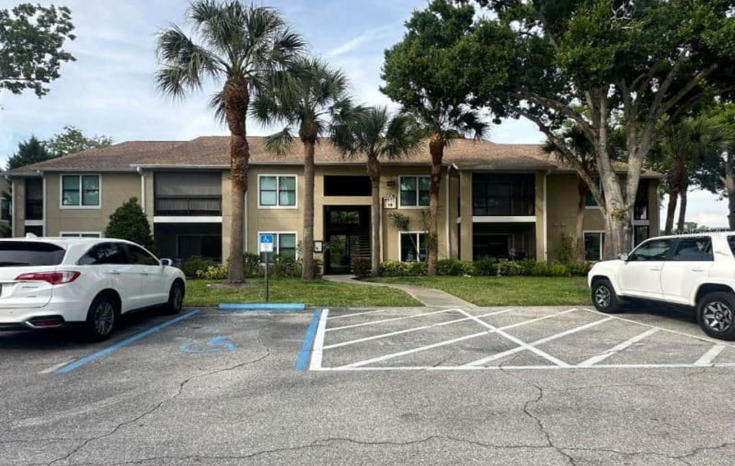 4017 Crockers Lake Blvd #14, Sarasota, FL 34238