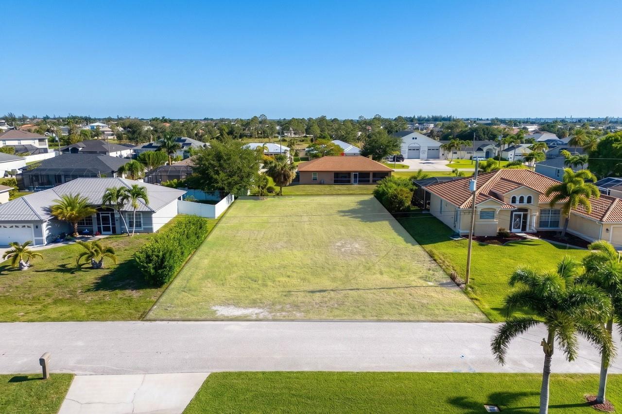 2535 Sw 30th St, Cape Coral, FL 33914