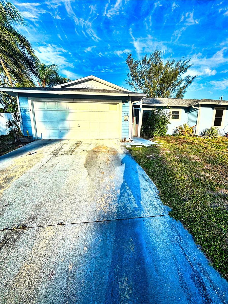 2923 Sw 11th Ct, Cape Coral, FL 33914
