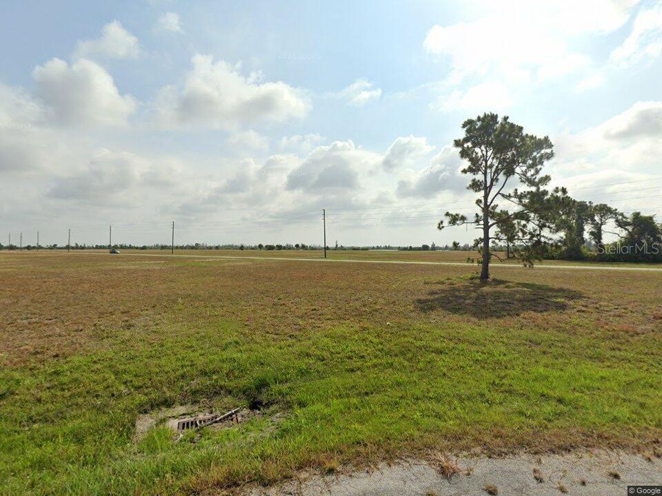 36 Hummingbird Dr, Placida, FL 33946