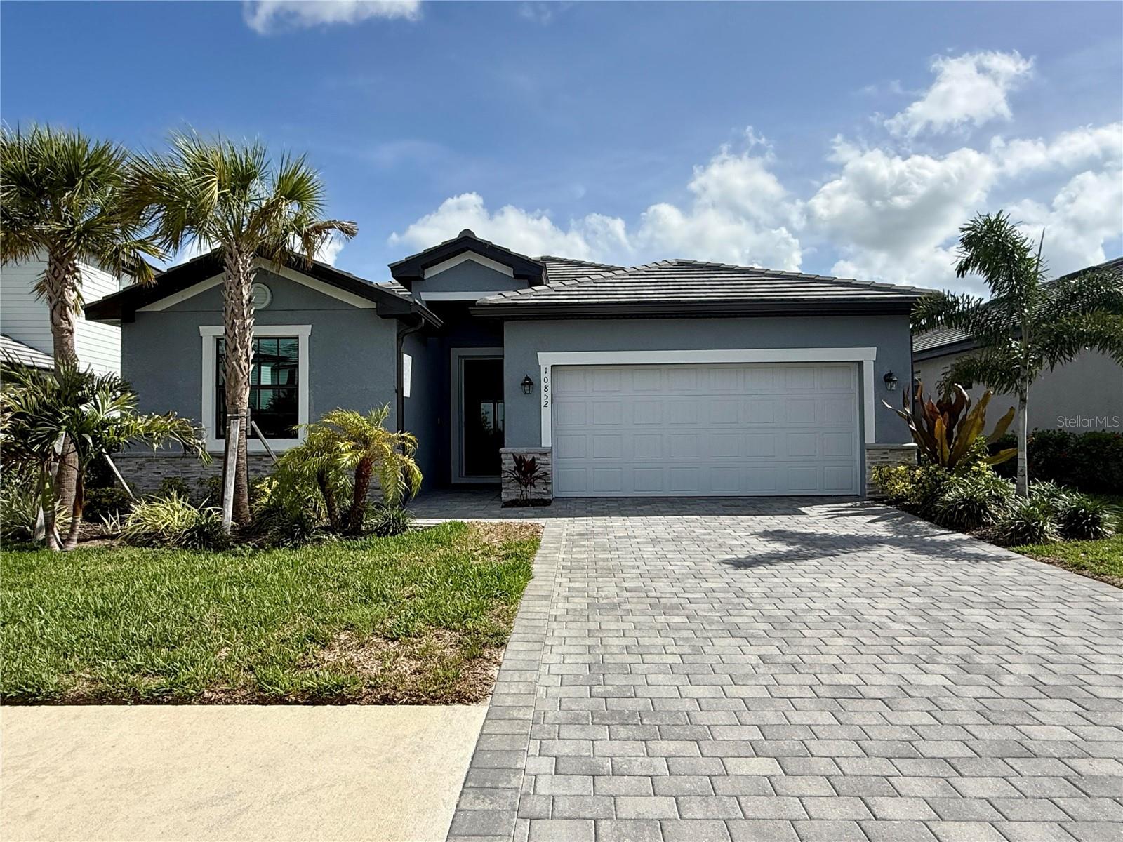 10852 Sun Drop St, Venice, FL 34293