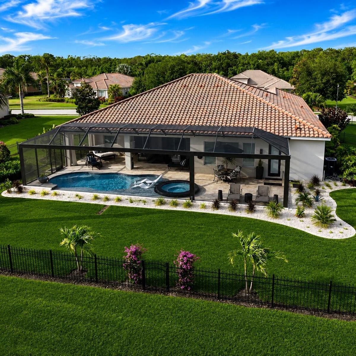 17108 1st Dr E, Bradenton, FL 34212