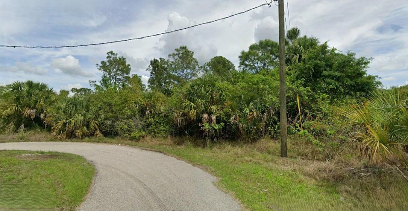 Dalewood Cir, North Port, FL 34288