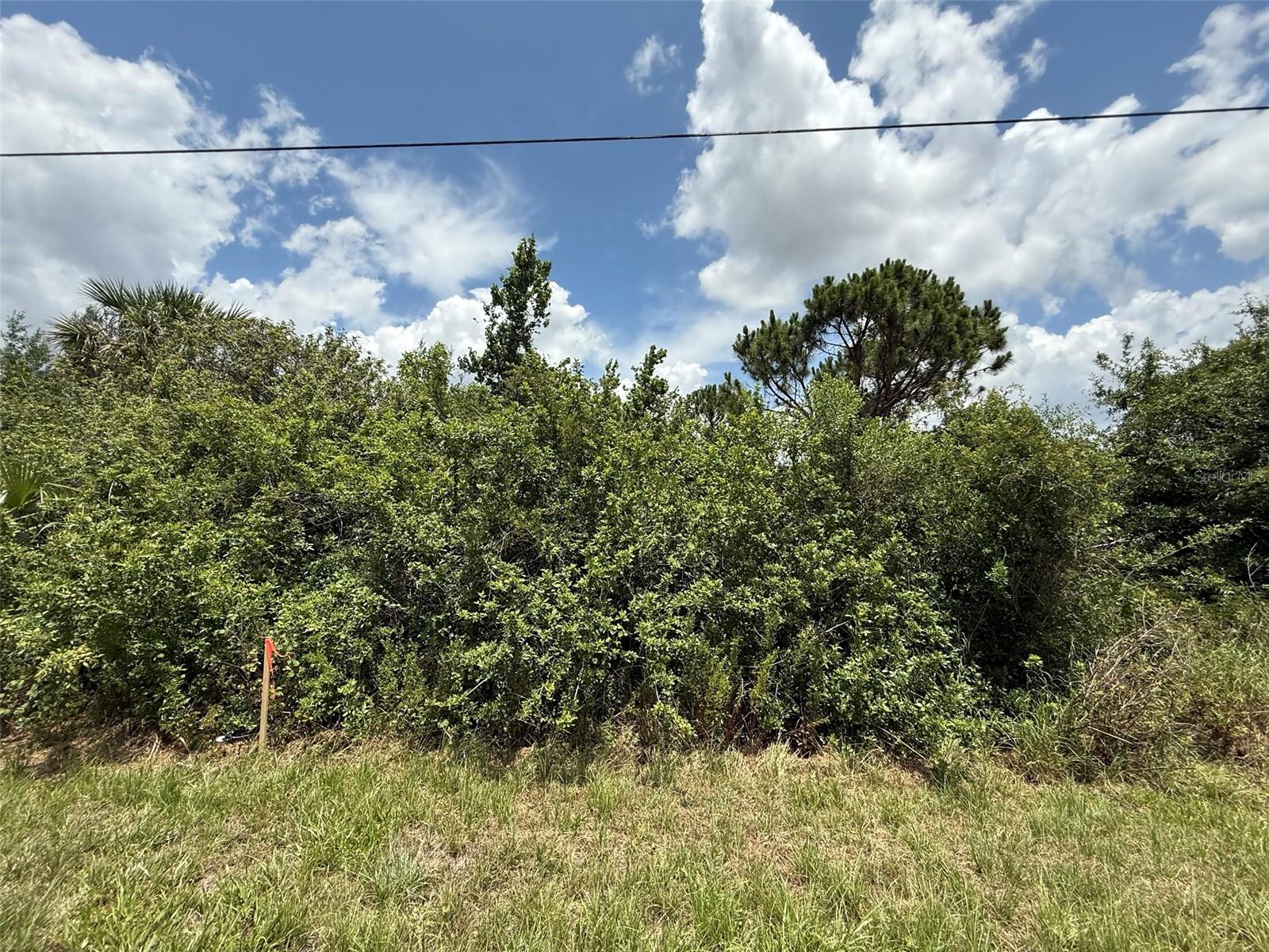 Snug St, North Port, FL 34286