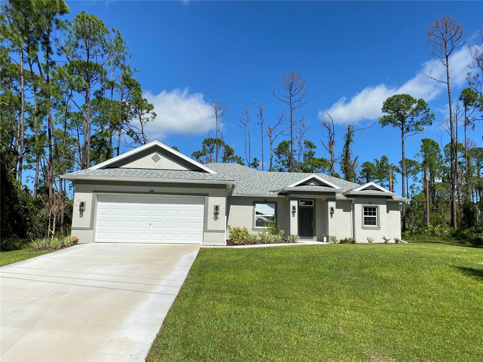 1828 Spaniel Ave, North Port, FL 34288