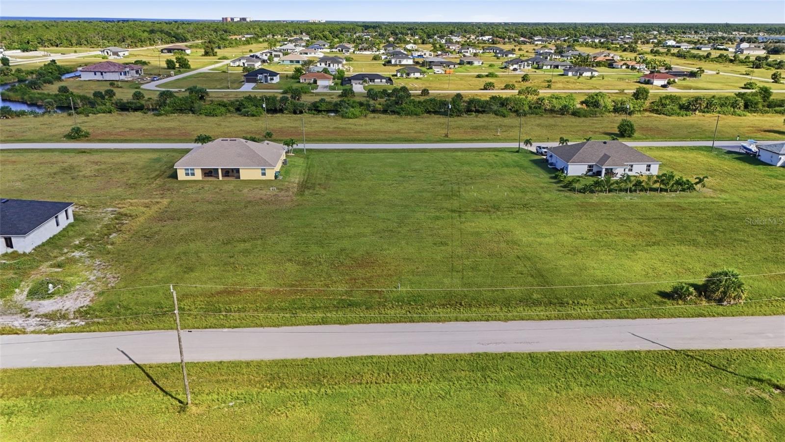 3915 Nw 38th Ln, Cape Coral, FL 33993