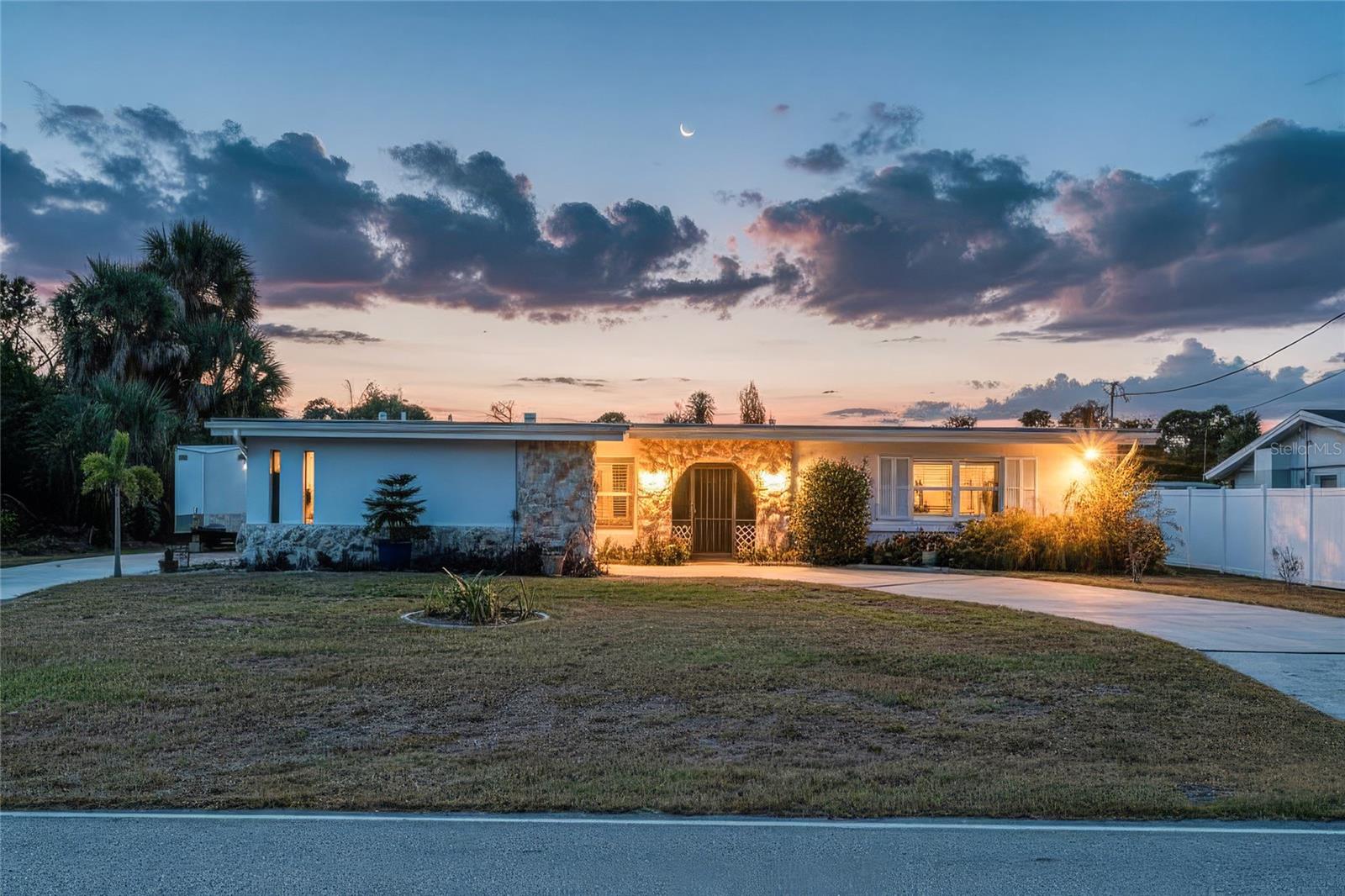 3349 Rock Creek Dr, Port Charlotte, FL 33948