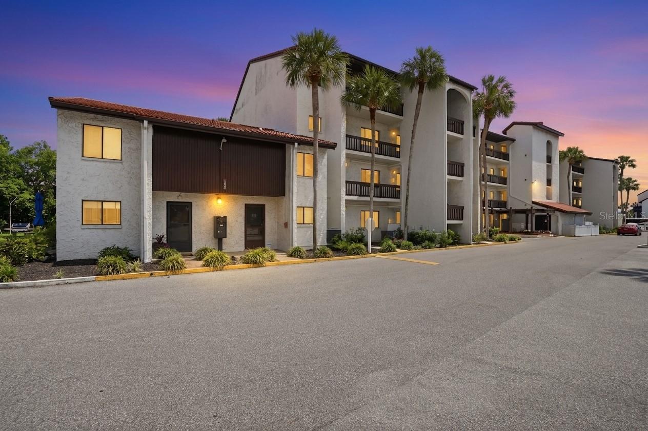 1624 Stickney Point Rd #1624-208, Sarasota, FL 34231