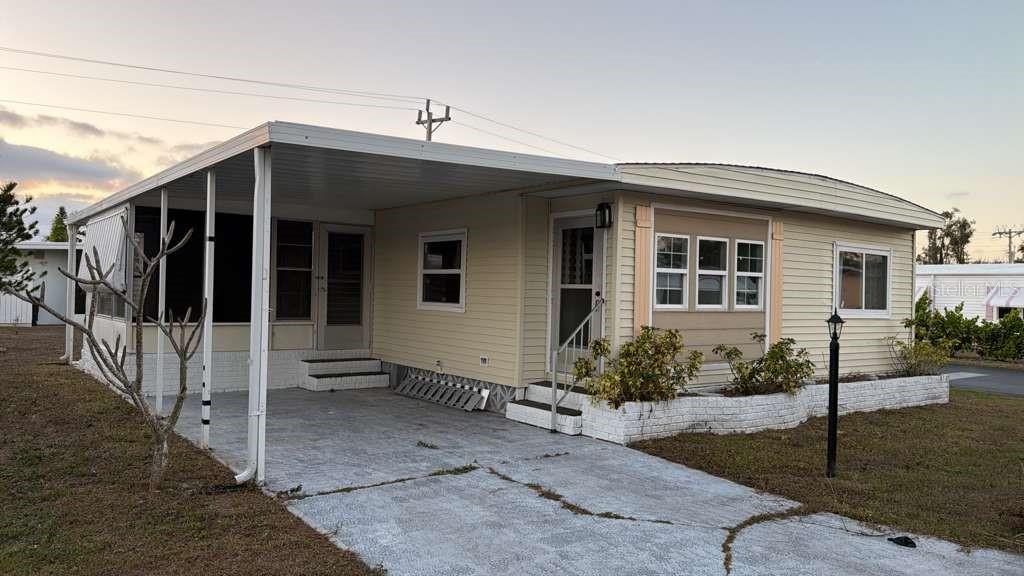 530 Sun Up St, North Fort Myers, FL 33917
