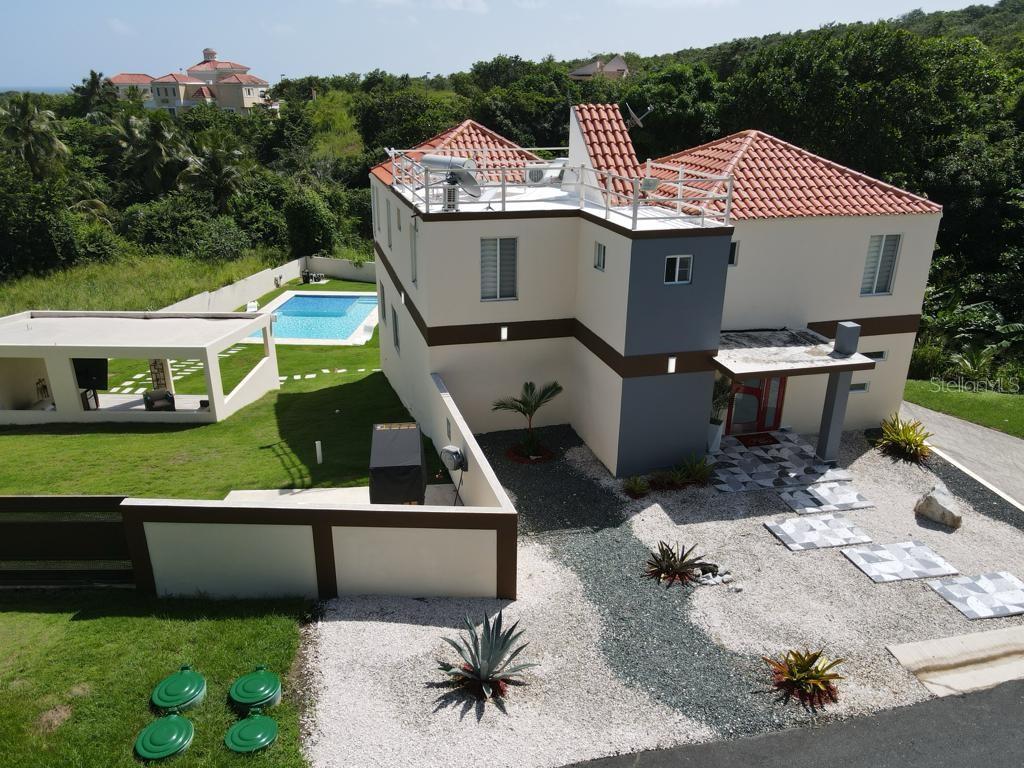 40 Roble Valley #40, Humacao, PR 00791