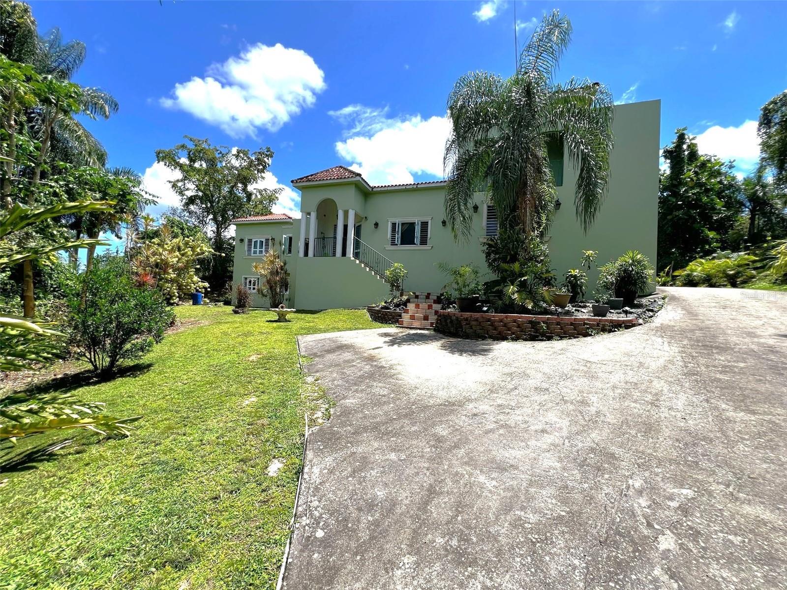#60 Maga, Toa Alta, PR 00953