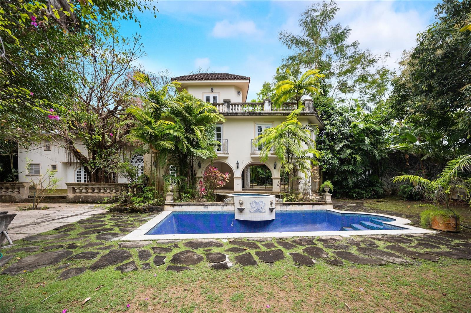 Urb. San Patricio Rivera Ferrer St. #30, Guaynabo, PR 00966