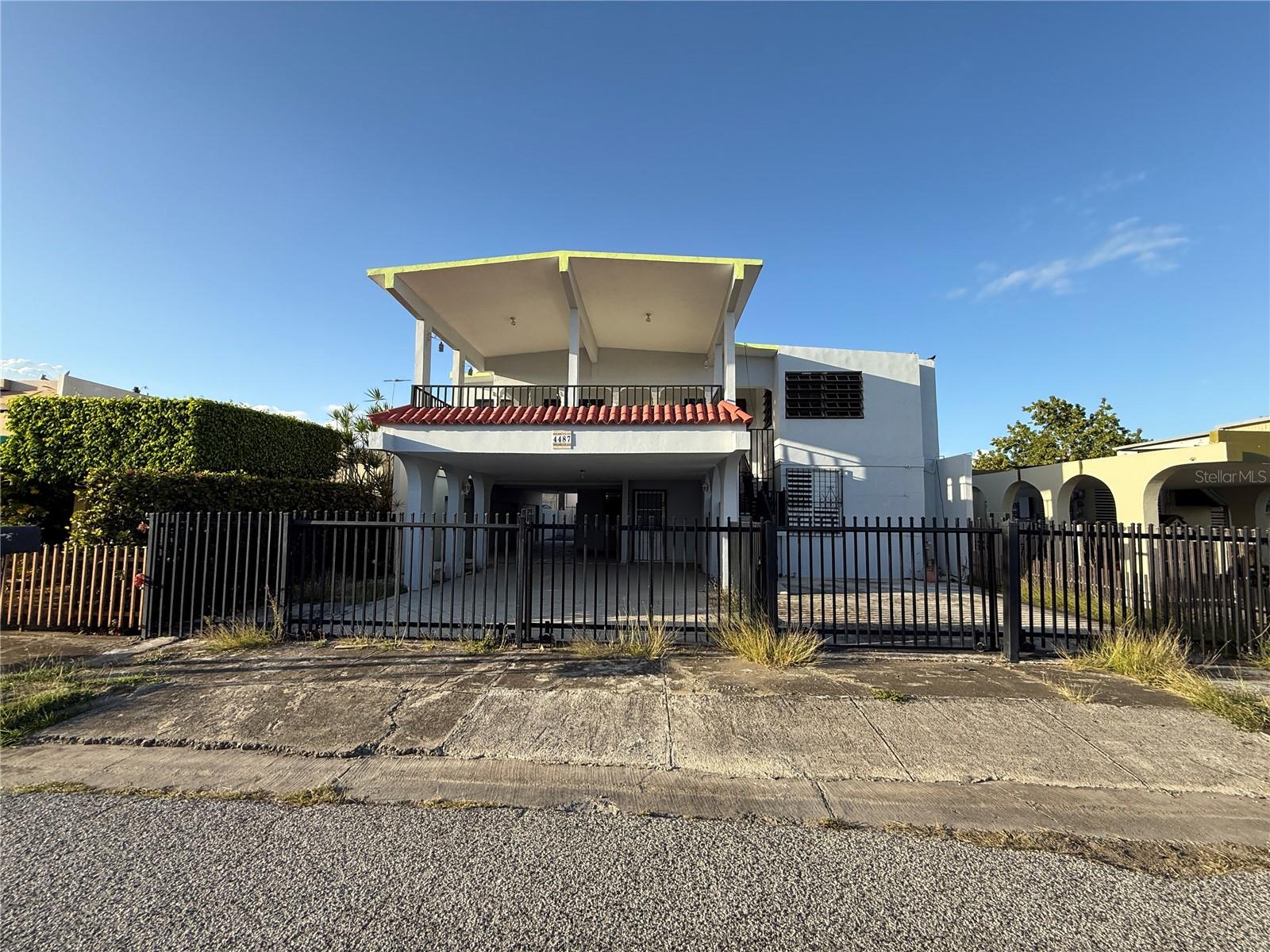 4487(N-11), Almeda Street, Punto Oro, Ponce, PR 00728