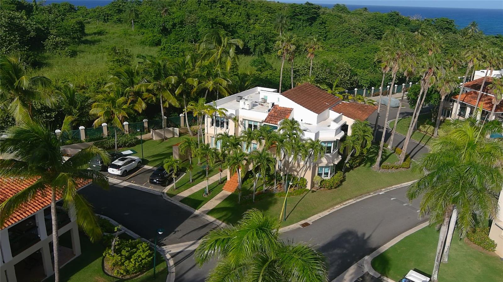 86 86, Vega Alta, PR 00692