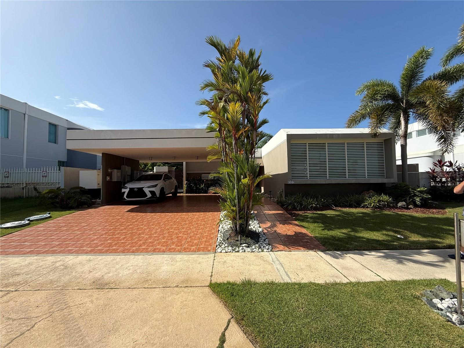. Topacio St #F-22, Dorado, PR 00646