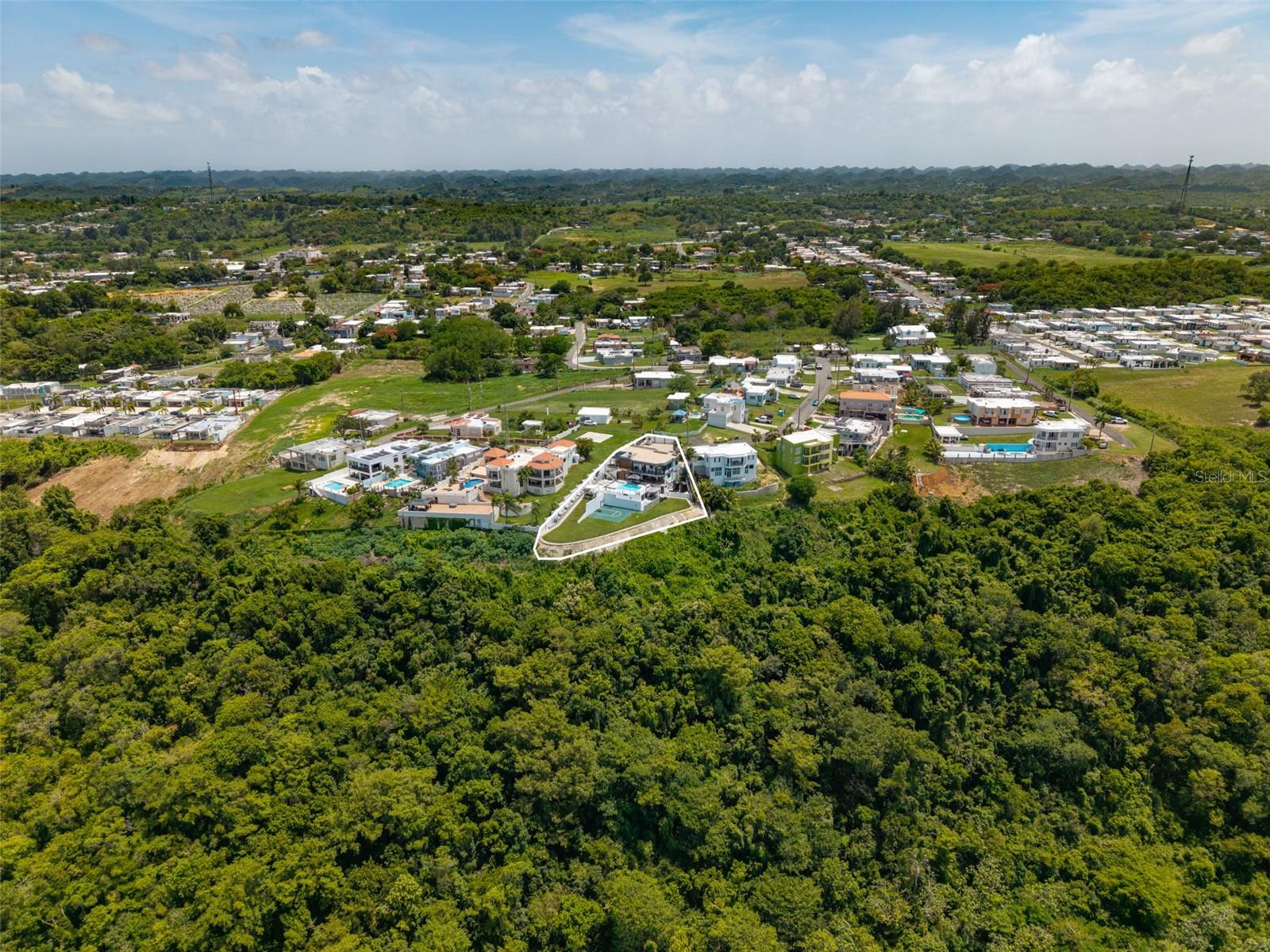 Carr. 2 Km. 94.0 Quintas De Camuy Int. Bo. Yeguada, Camuy, PR 00627