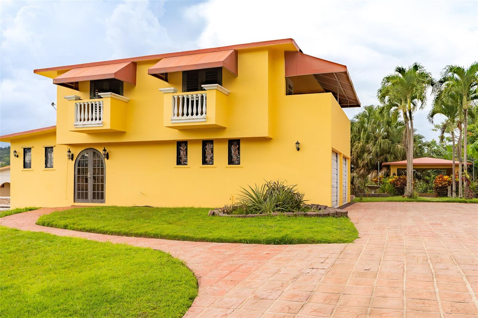 1 Km 49.0 Calle 2 #D9, Cayey, PR 00736