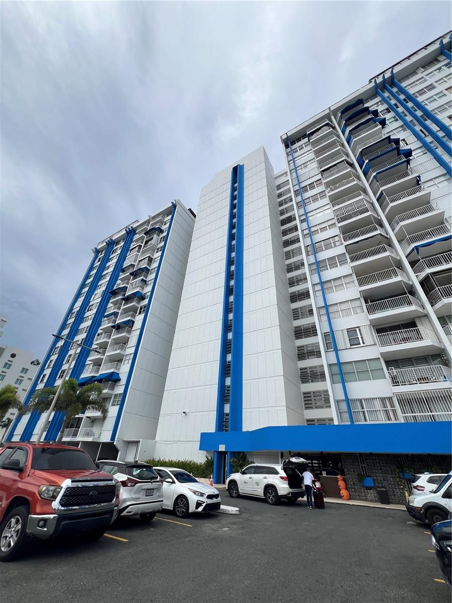 5349 Isla Verde Avenue #402, Carolina, PR 00979