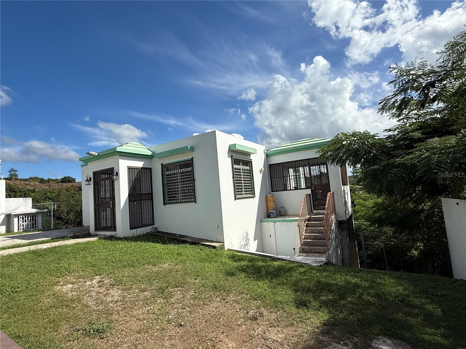 Carr 411 Km 0.20 Bo. Calvache, Rincon, PR 00677