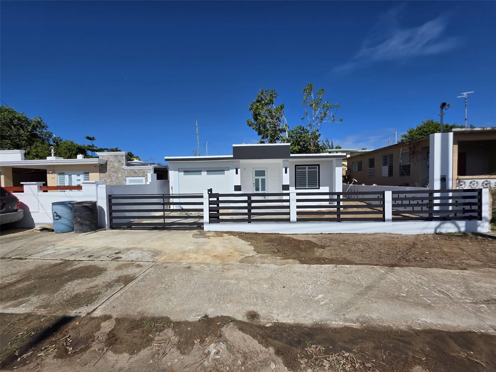 681 Bo Islote - Jarealito #51, Arecibo, PR 00612