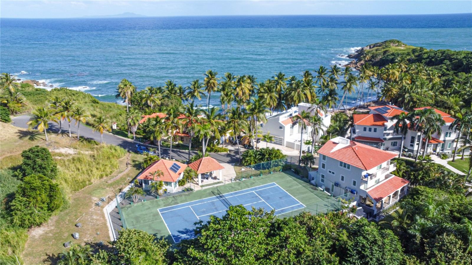 38-39 Shell Castle, Humacao, PR 00791
