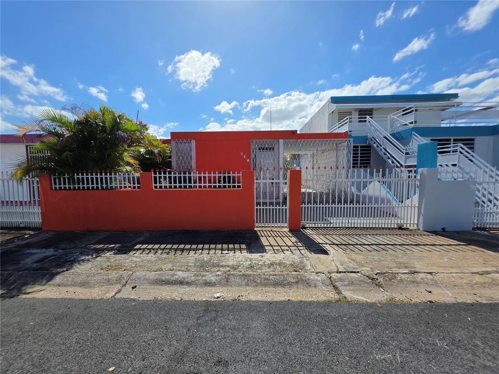 Diana St Se-8 Urb Levittown Lakes, Toa Baja, PR 00949