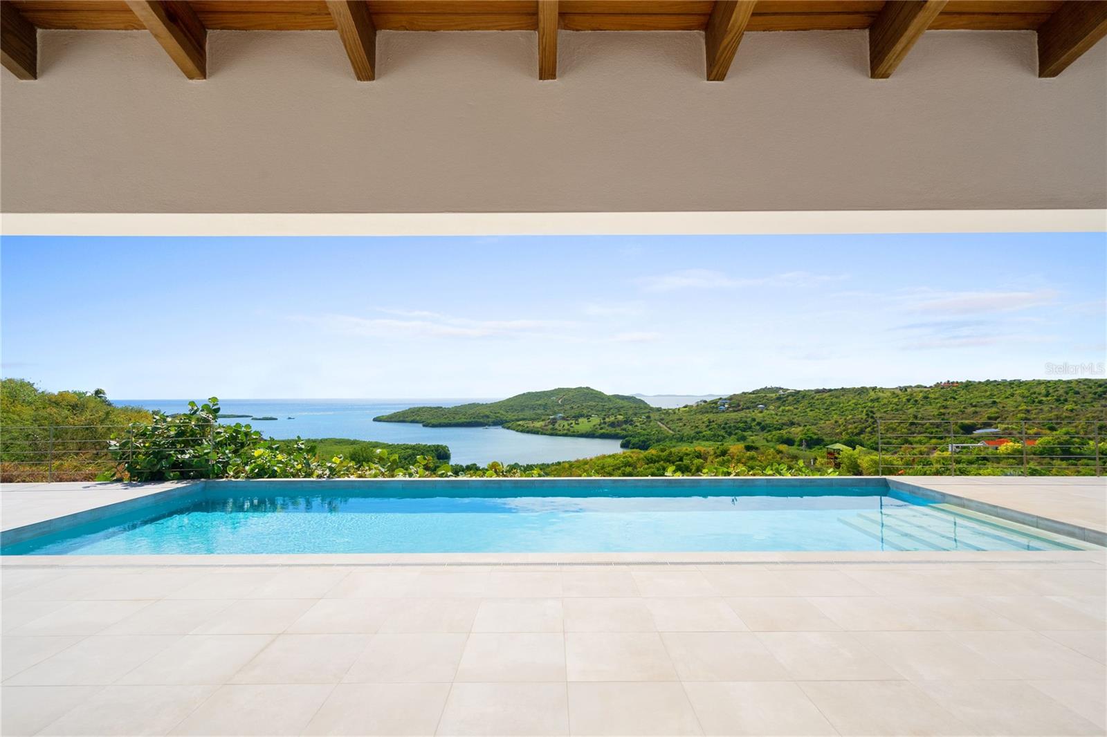 11 Barrio Frailes, Culebra, PR 00775