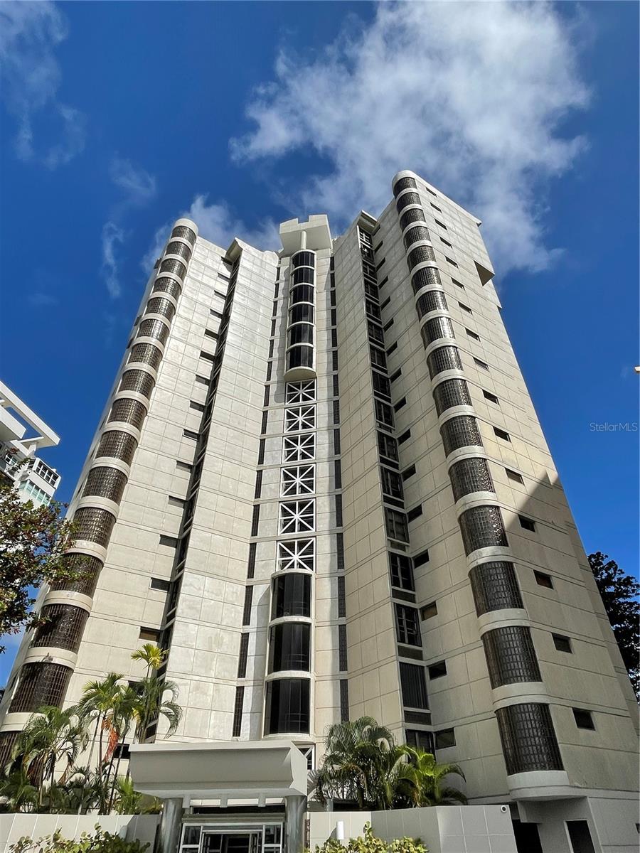 Plaza Atlantico Ave Isla Verde #1002, Carolina, PR 00979