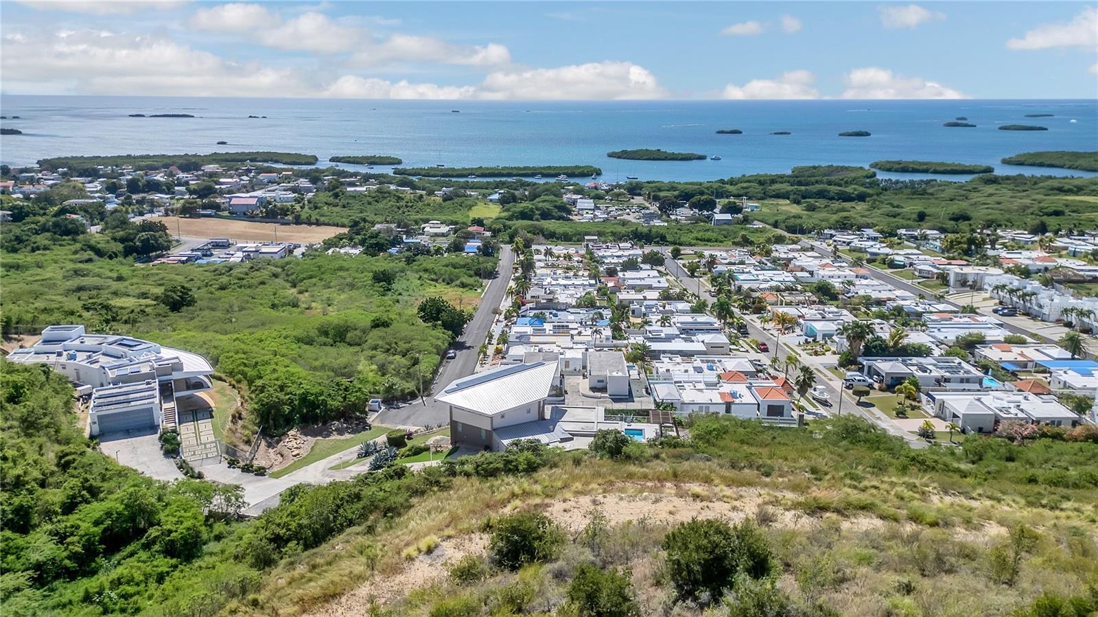 B19 Calle 3 Urbanizacion Ocean View, Lajas, PR 00667