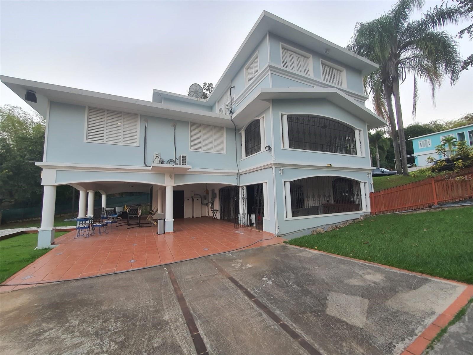 Calle 1 Urb. El Hucar, Sabana Grande, PR 00637