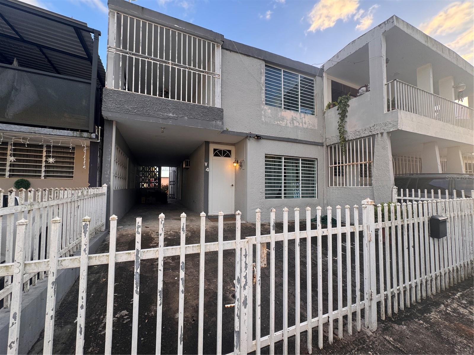 V-4 Calle 1 Reparto Valencia, Bayamon, PR 00959